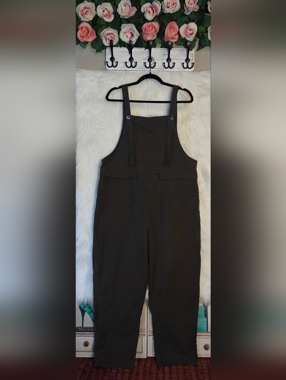 Vintage Olive Drab Linen Sleeveless Overall Romper